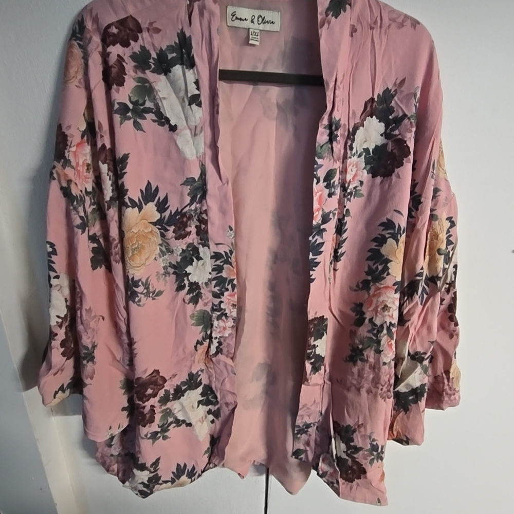 Evan & Olivia Pink Floral Women's Blouse